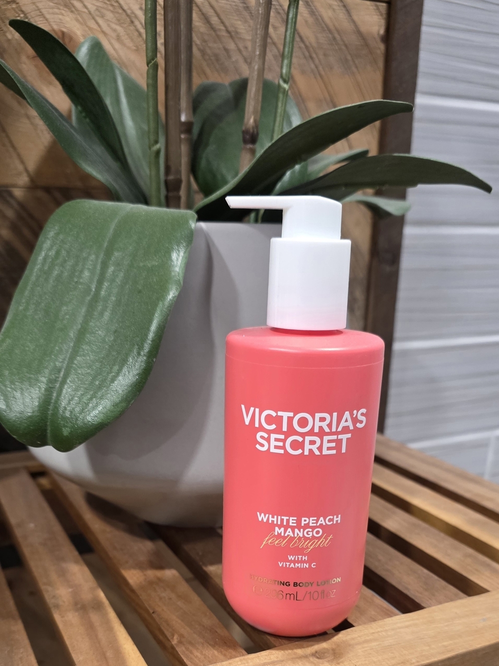 Victoria's Secret White Peach Mango Pink Body Lotion